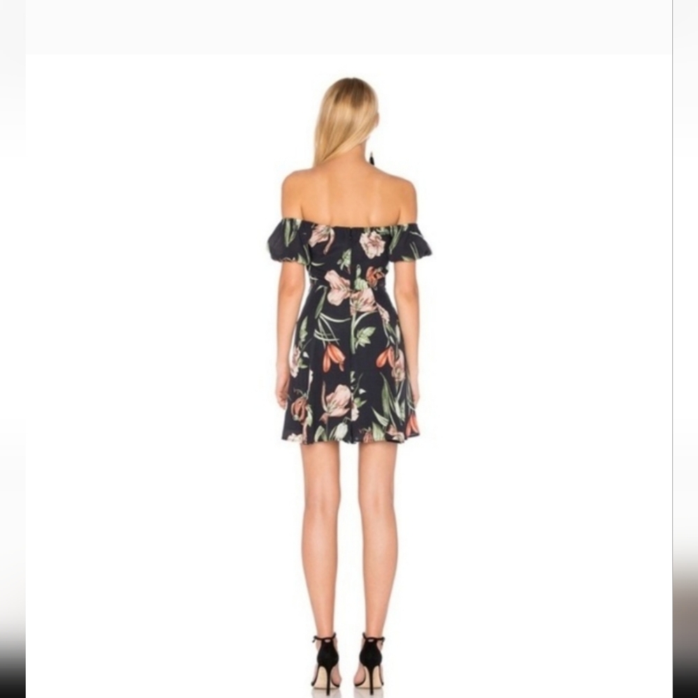 Astr The Label Floral Off-Shoulder Mini Dress Medium Navy Blue - Picture 3 of 10